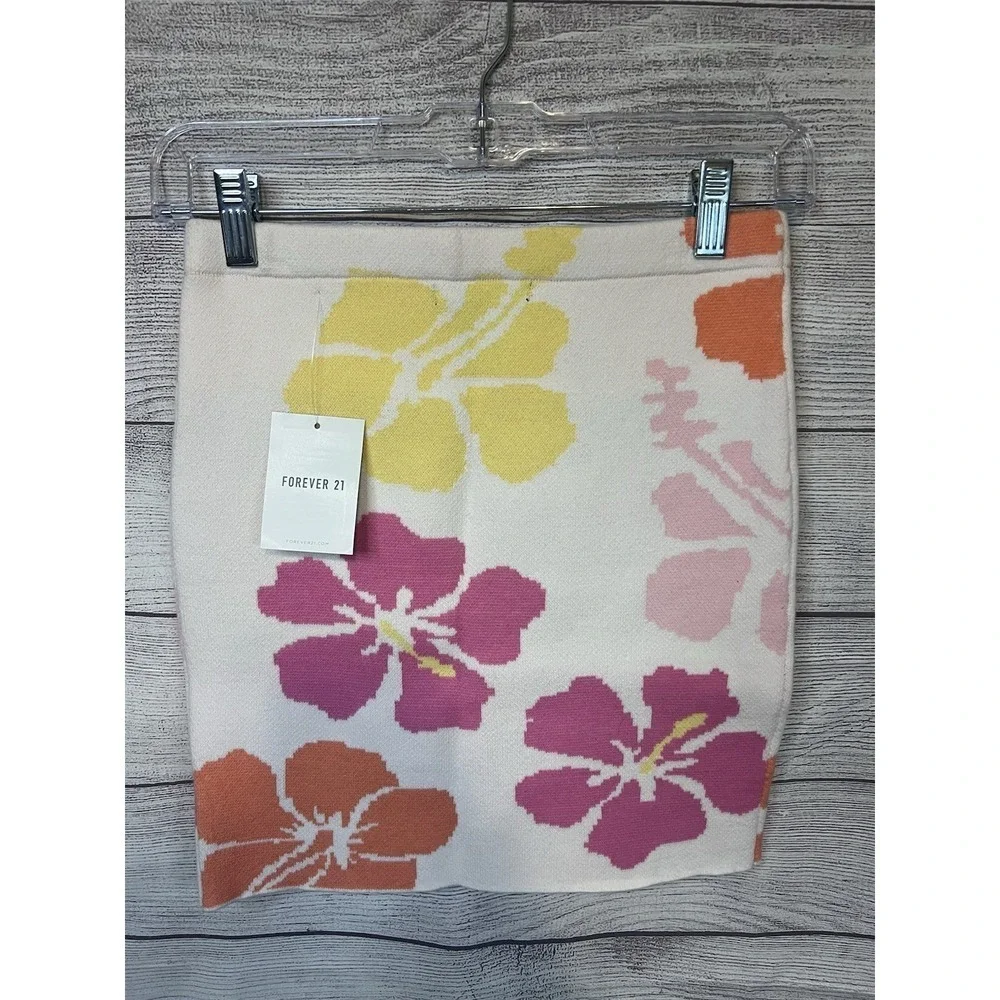 NWT Forever 21 Bodycon Knit Floral Skirt Size S - Picture 2 of 6